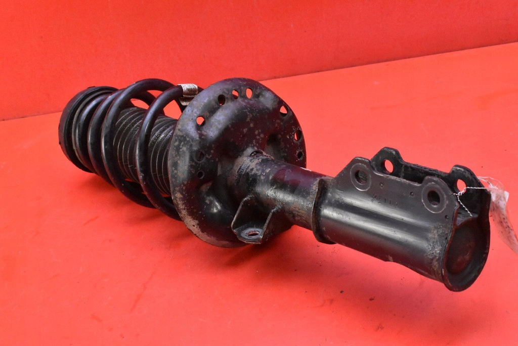 Амортизатор правий перед 13473994 opel zafira c 1.6 cdti 120km 12-16 Недорого