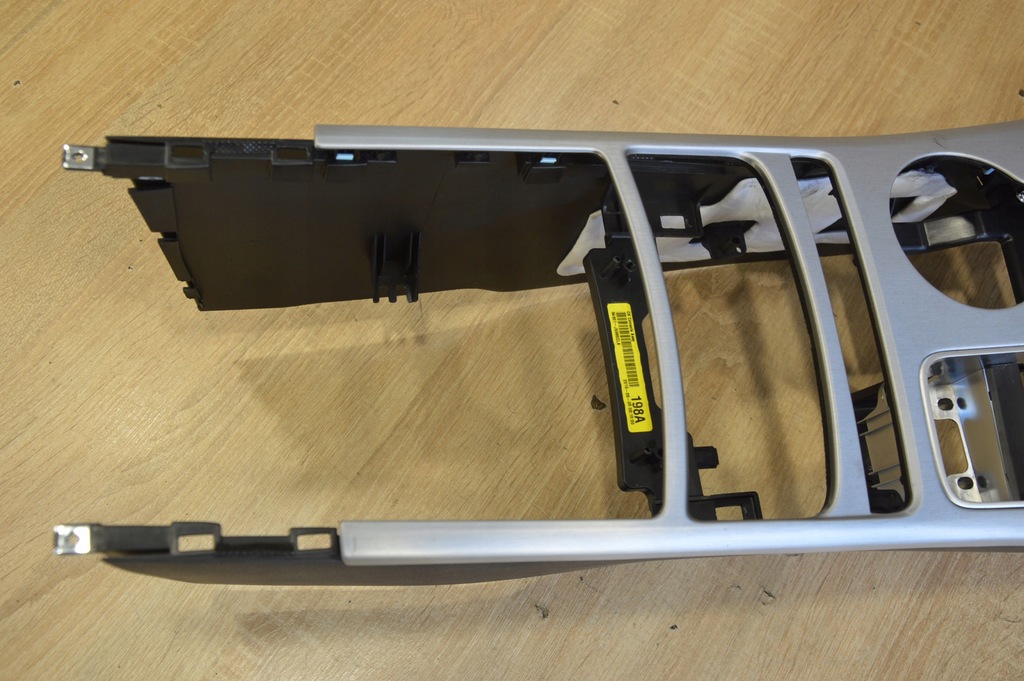 фото №9, Туннель рамка накладка kia stinger