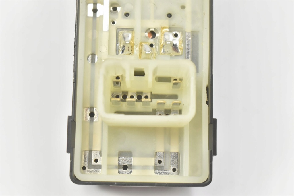 фото №10, Панель перемикач вікон задня hyundai ioniq 16-