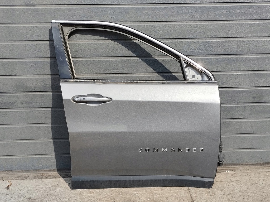 фото №1, Дверь передние правое правый перед jeep commander ii 21r- полный