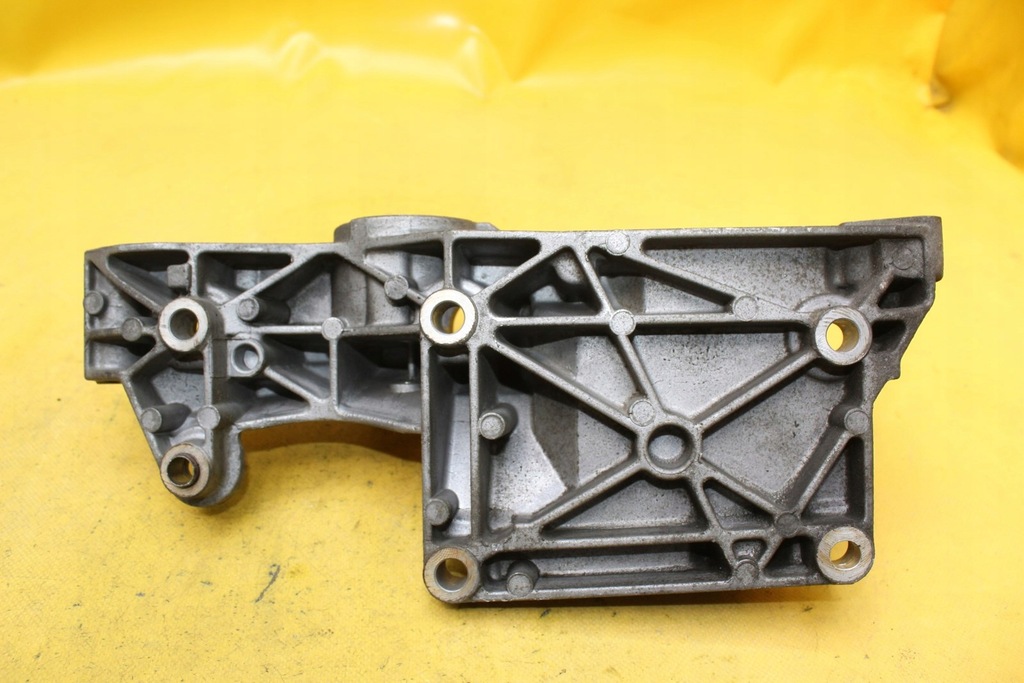 фото №6, Кронштейн генератора ibiza iii 1.4 tdi 038903143ag