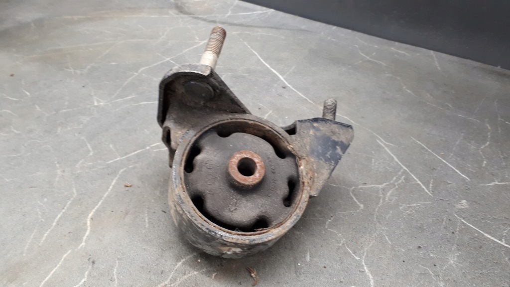 фото №7, Подушка двигателя toyota corolla e10 93r 2.0