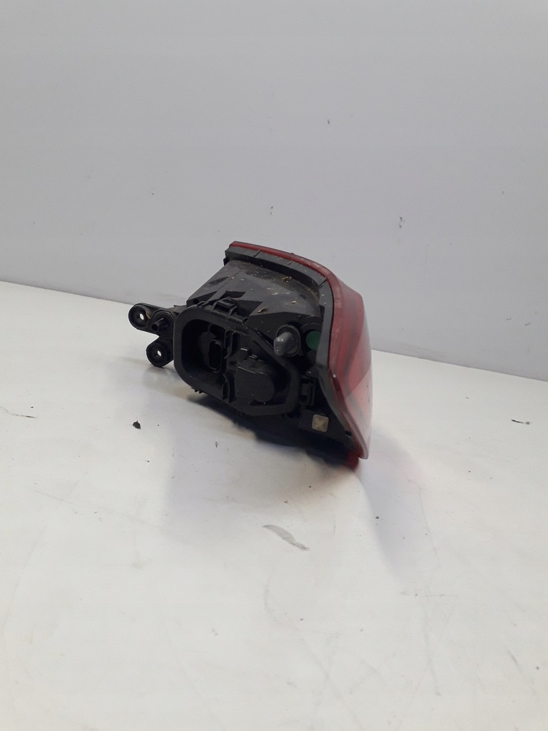 фото №4, Renault clio iv лампа левая задняя