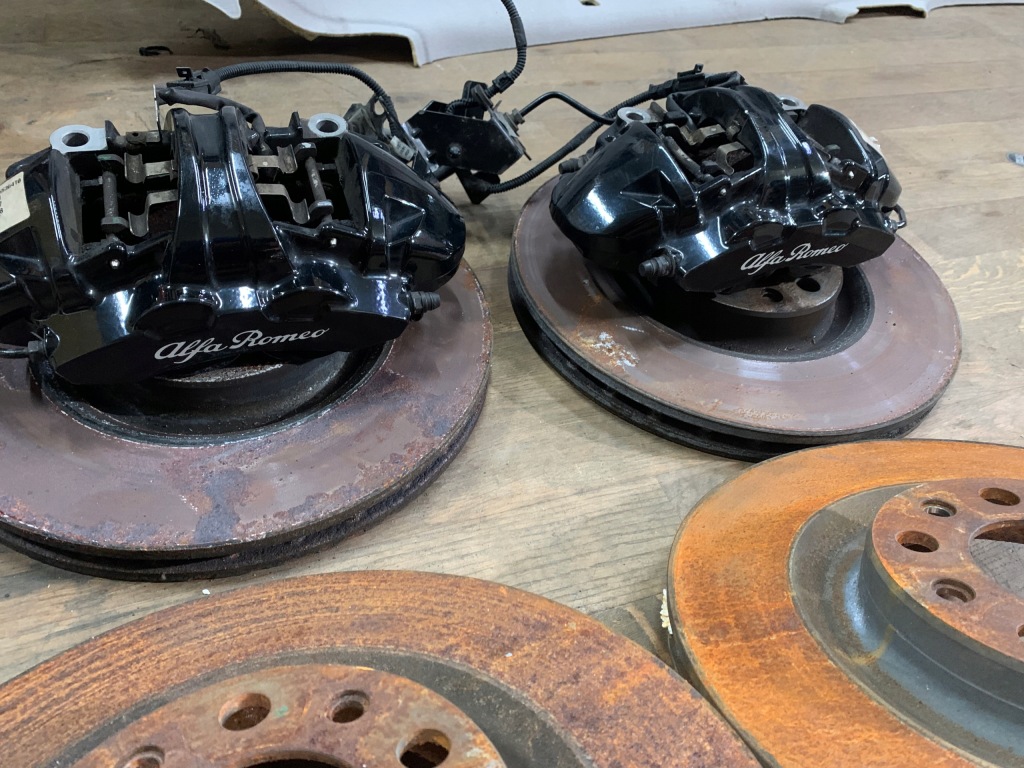 фото №2, Alfa romeo stelvio гальма brembo супорти комплект