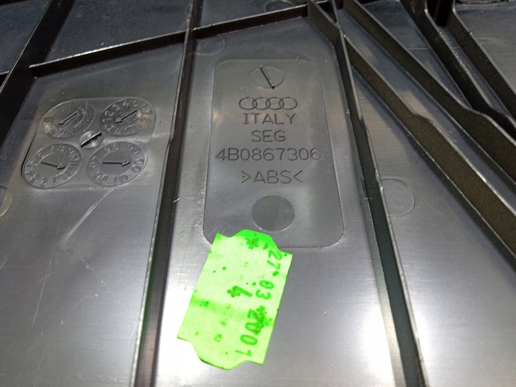 фото №5, A6 c5 avant оббивка двері задня права шторка