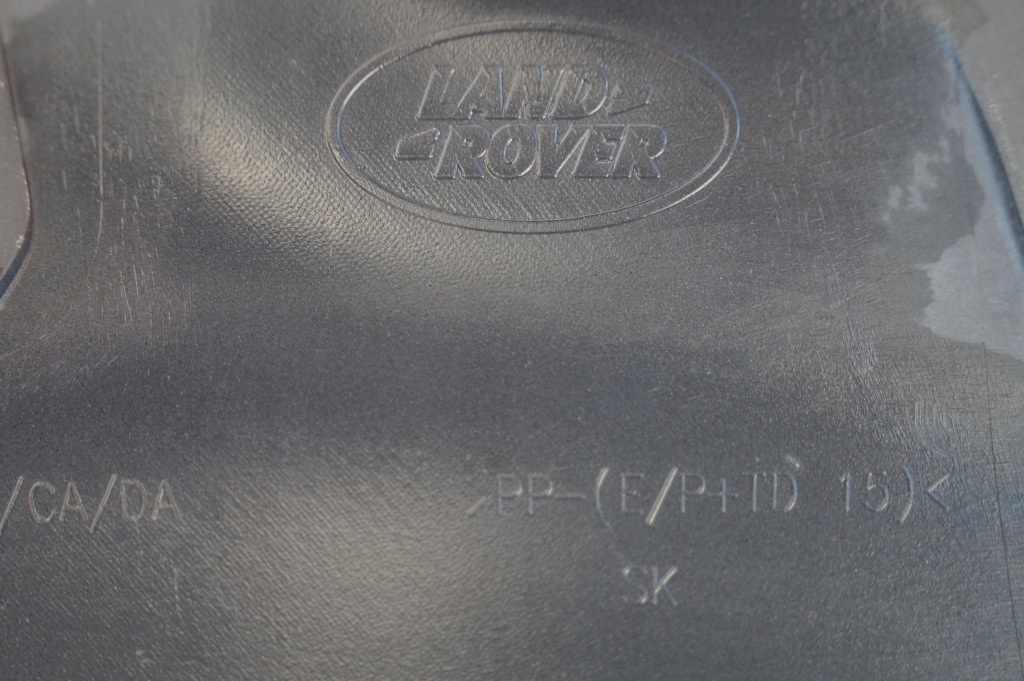 фото №15, Накладка спойлер диффузор dół бампера задняя land rover discovery v 5 hy3m