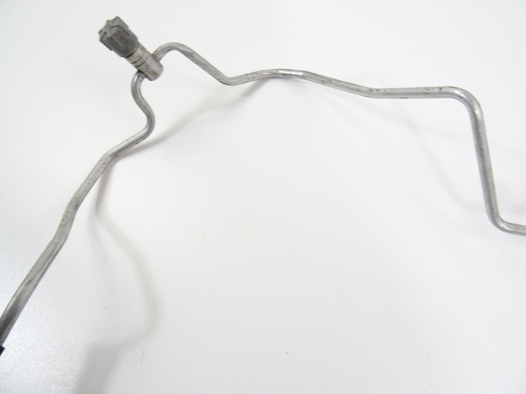 фото №4, Pulsar 1.5 шланг трубка кондиционера 924403zn0a