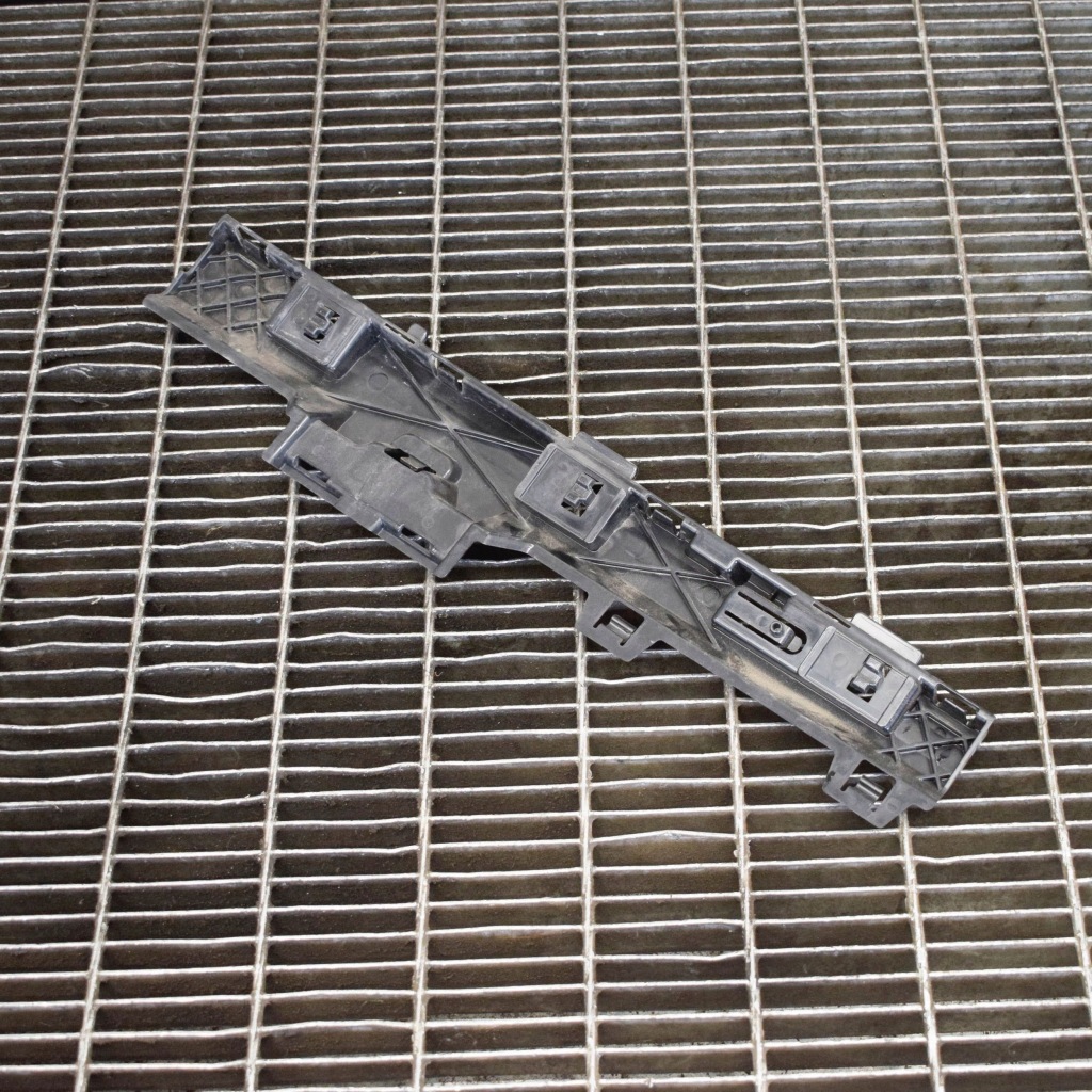 фото №1, Bmw 4 f32 f33 2015 напрямна накладки порога