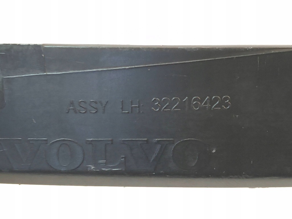 Купити Молдинг łukowa крила лівий перед volvo 32216423