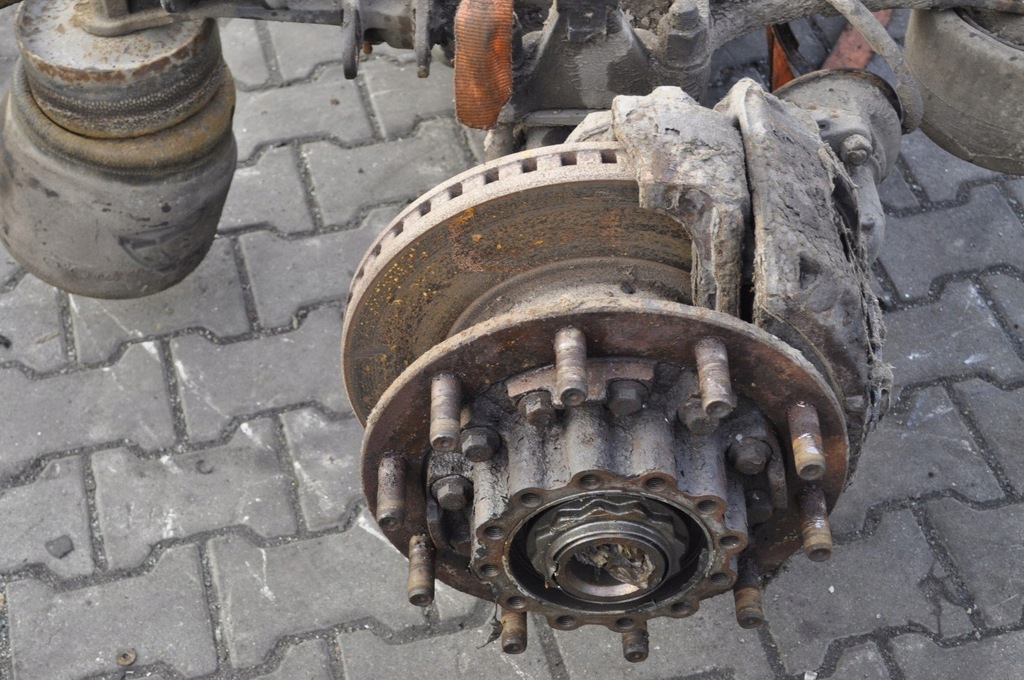 фото №8, Iveco stralis 420 euro4 подвеска мост суппорт подушка