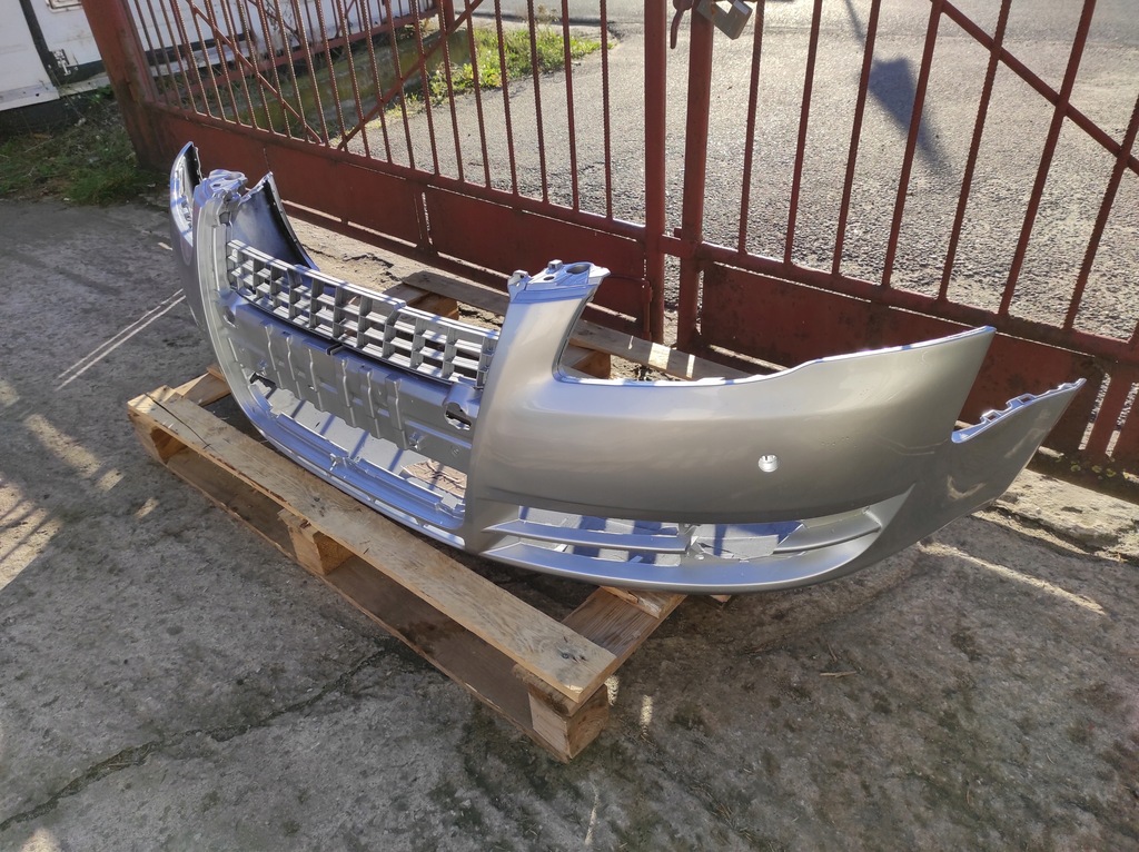 фото №10, Бампер перед передний audi a4 b7 pdc la7w