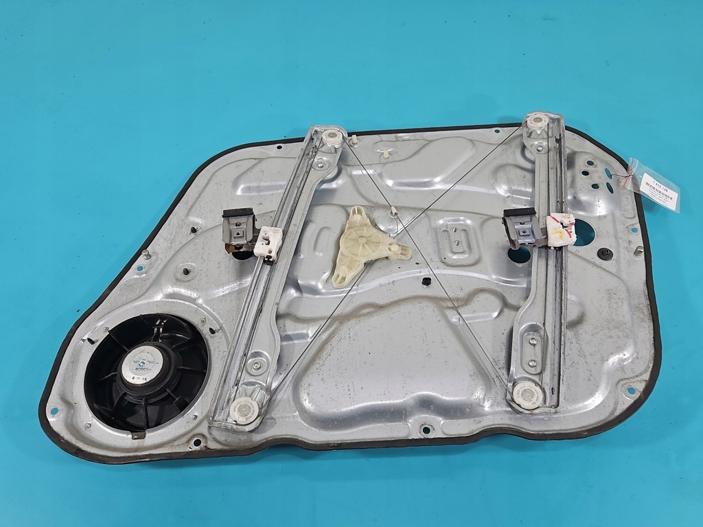 фото №7, Підйомник перед лівий hyundai i30 i 07-12 82470-2r000 5d