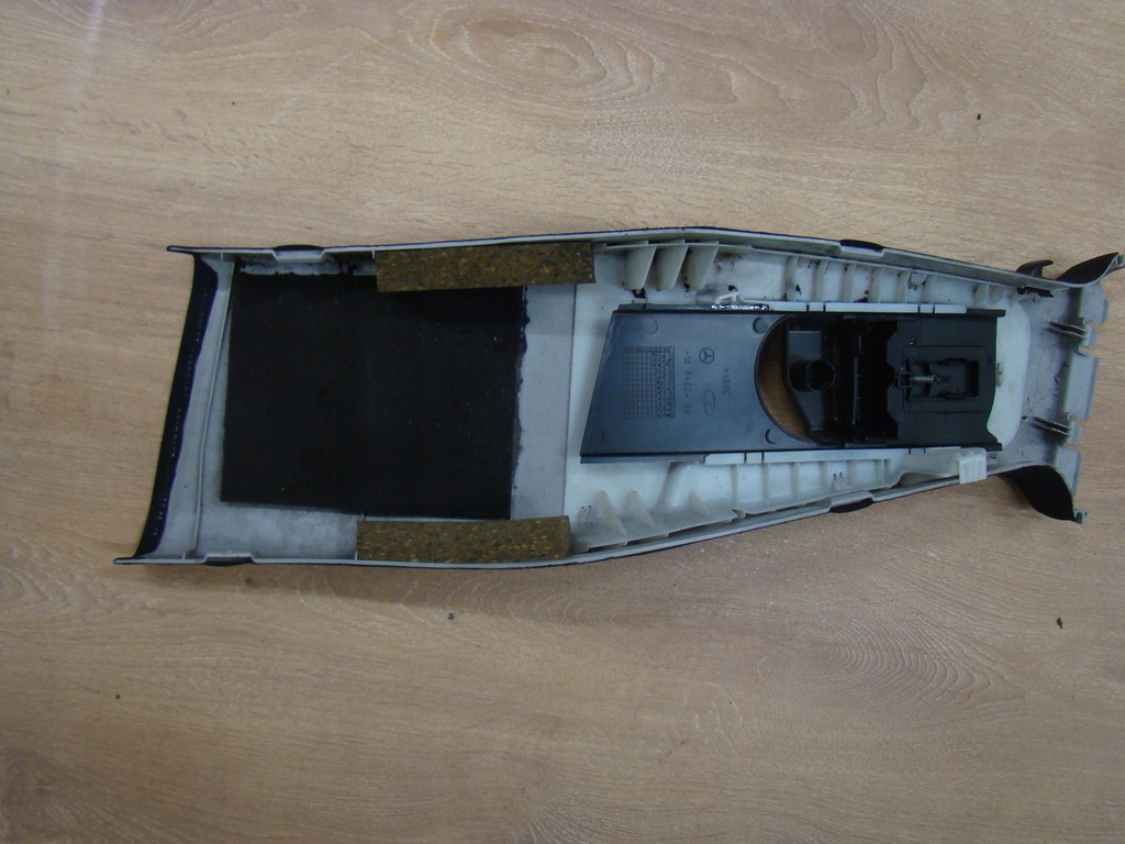 фото №5, Mercedes cls w218 защита стойка правая a2186904425