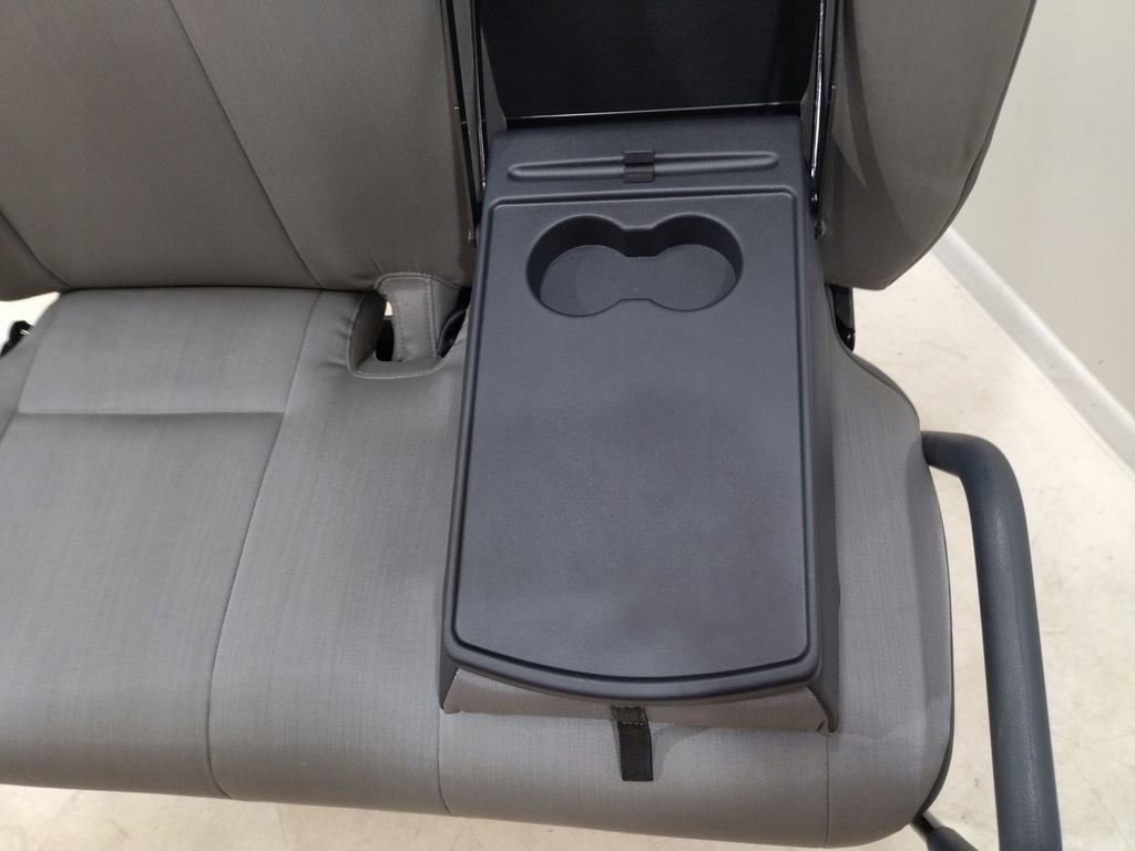 фото №10, Обивка сиденье пассажира заднее сиденье раздельная подстаканник серая vw crafter 12-16r