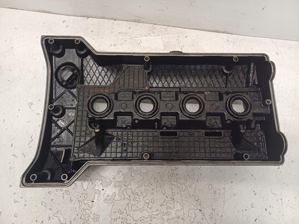 фото №6, Mercedes vito 2.3b w638- крышка клапанов a1110101030