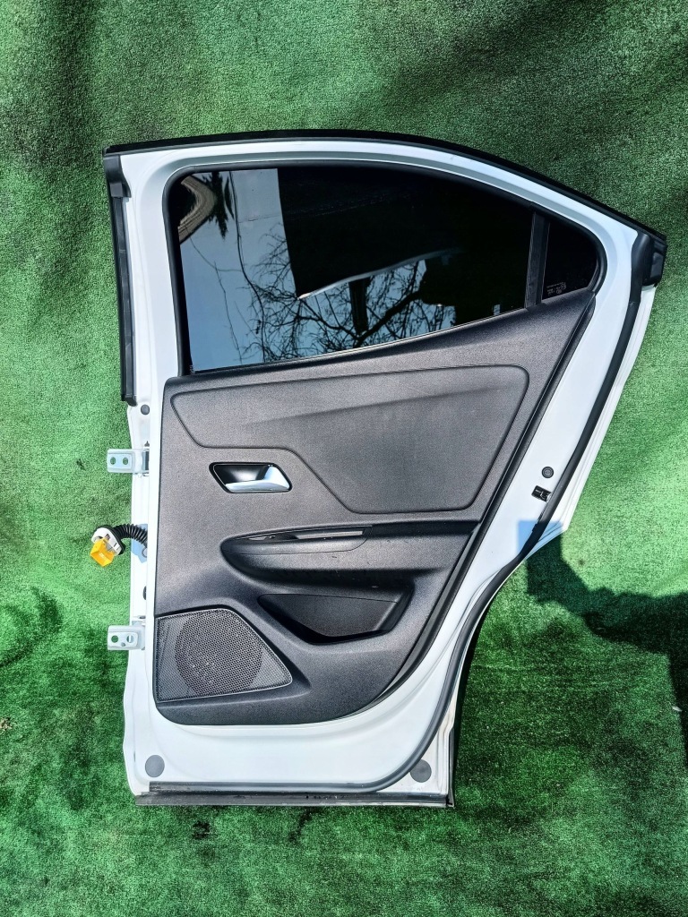 фото №3, Opel mokka b дверь правое задние задняя ewp