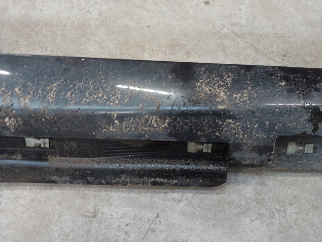 фото №6, Volvo v40 ii молдинг порог правая 31395043 2szt