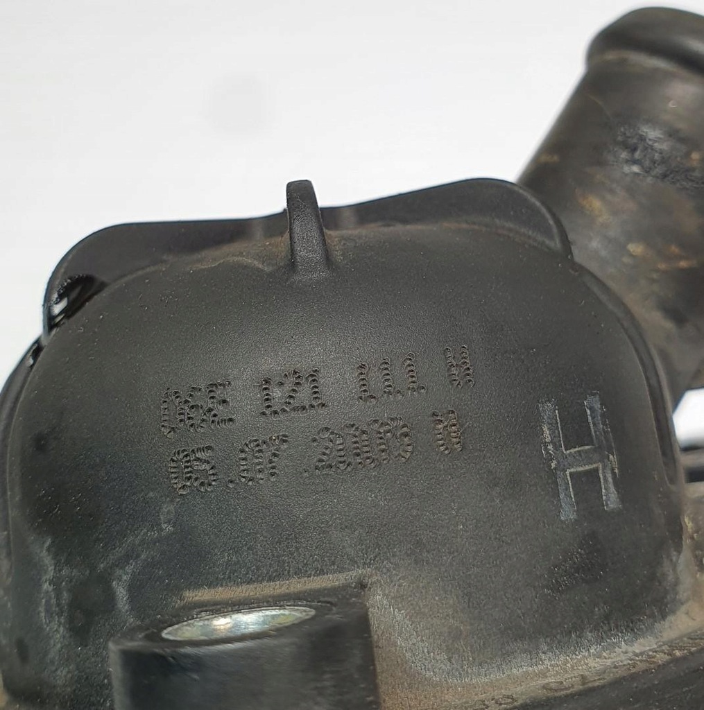 фото №5, Корпус термостата audi a6 c6 2.8 fsi 06e121111h