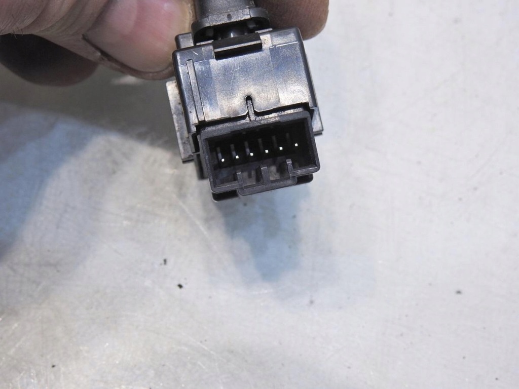 фото №3, Кнопка блокування двері правий volvo v70 iii