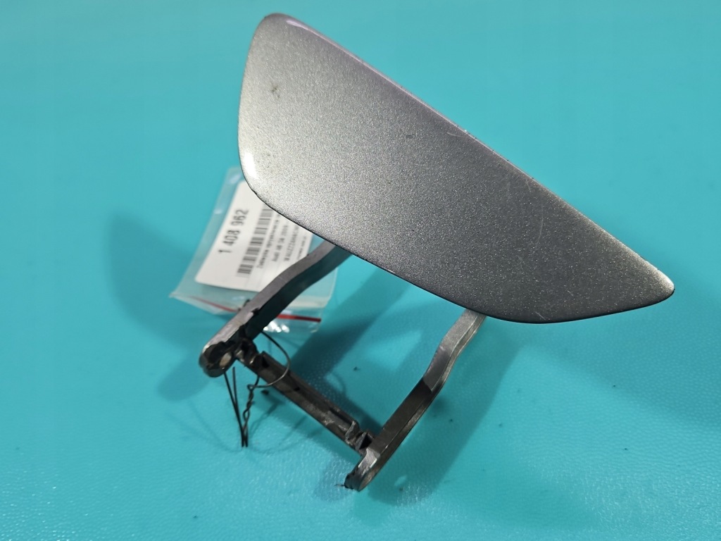 фото №1, Заглушка распылителя левая audi a8 d4 4h серебристый ly7g