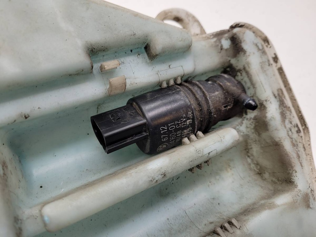 фото №12, Бачок омывателя помпа bmw 7 f01 f02 7178745 6934160