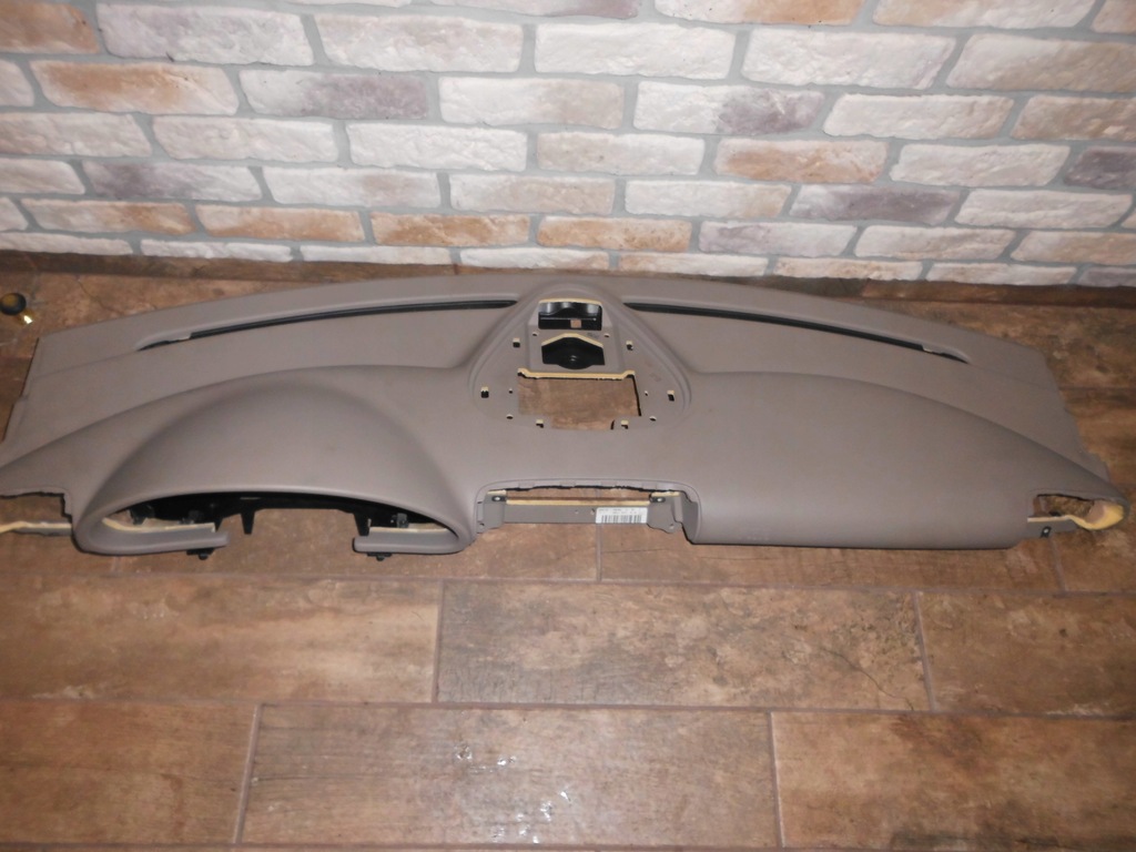 фото №1, Mercedes c-klasa w203 консоль