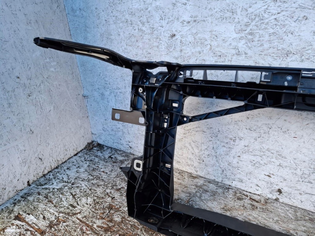 Audi a3 2012-19 год 8v0805588a ремень передний усилитель новая с Разборки