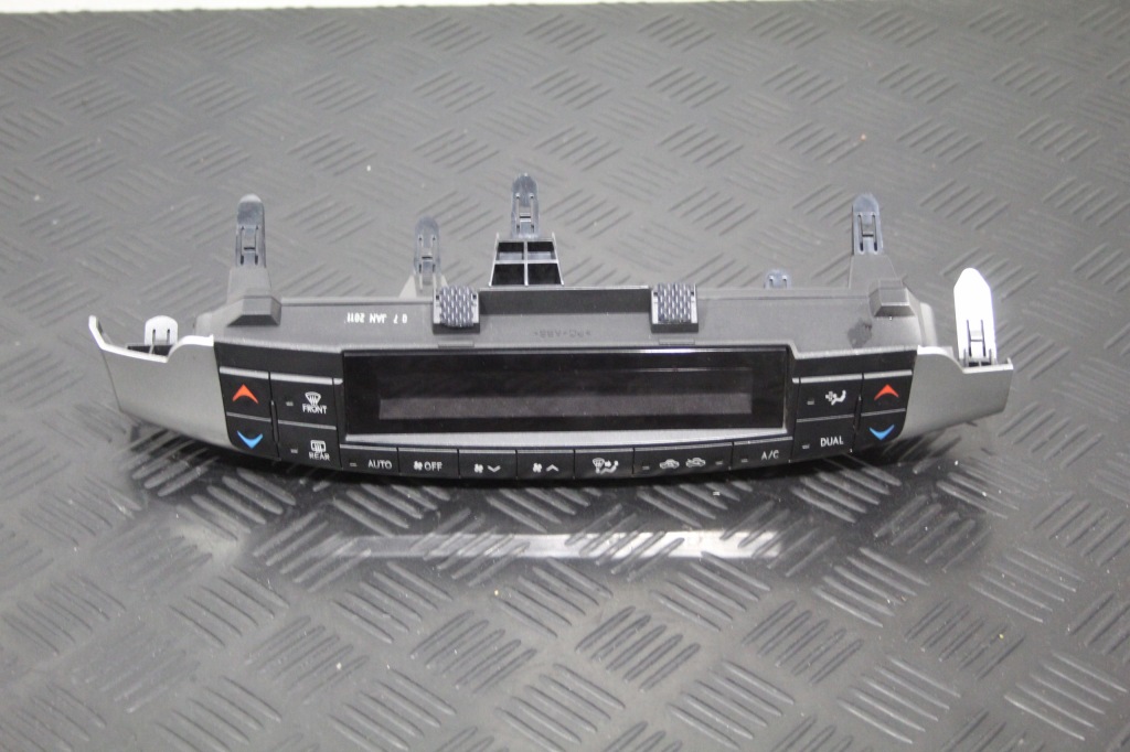 фото №1, Панель кондиционера lexus ct200h 55900-76060