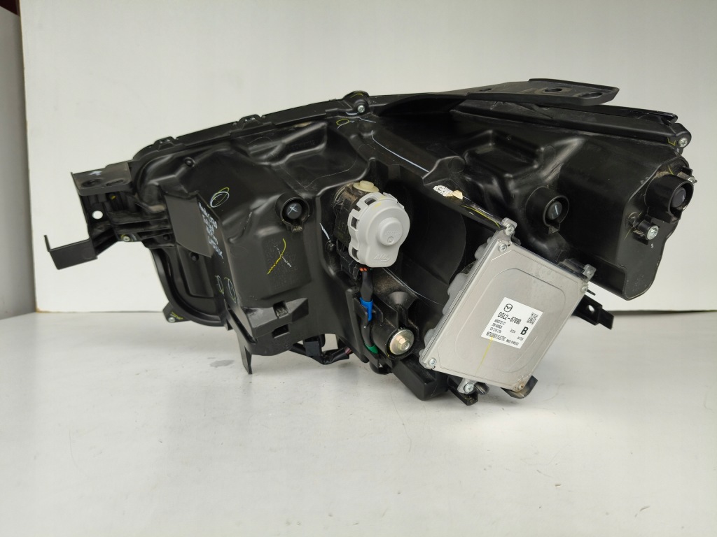 Фара правый  фара mazda cx30 19- full led 14 pin в Украине