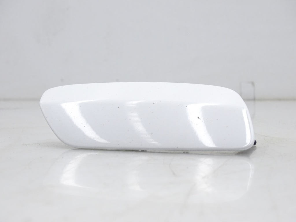 фото №1, Заглушка распылителя правая audi a6 c6 lift ly9c