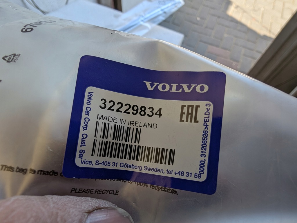 фото №7, Volvo xc60 32229834 молдинг рамка дверь левый перед 2018- nowa оригинал