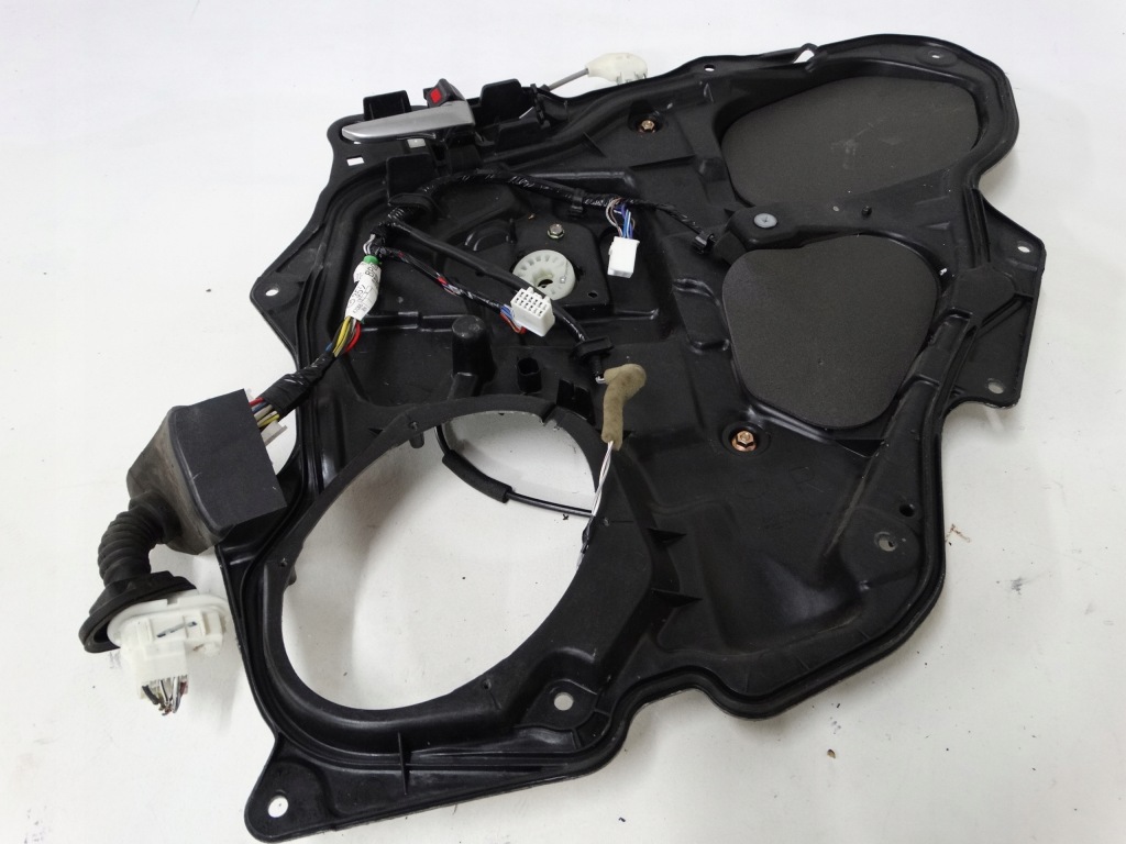 Купить Пластик дверь правый  задняя mazda 3 bp4k-7297x