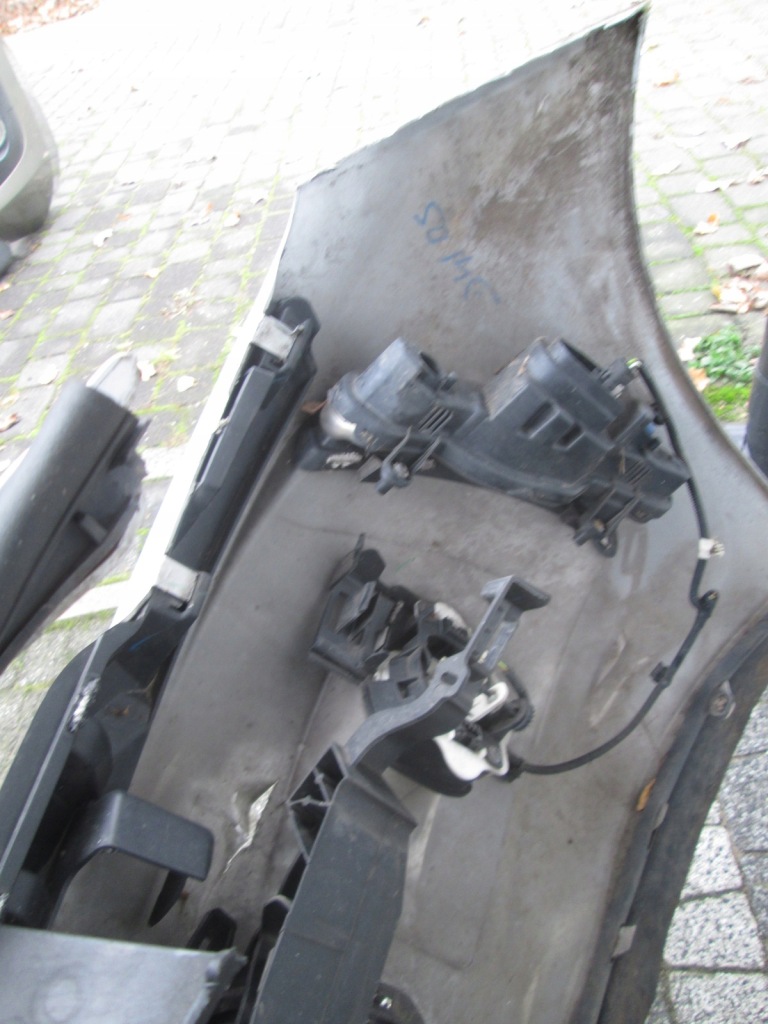 фото №9, Бампер передний kompletny citroen ds3 2009-16 серебристый