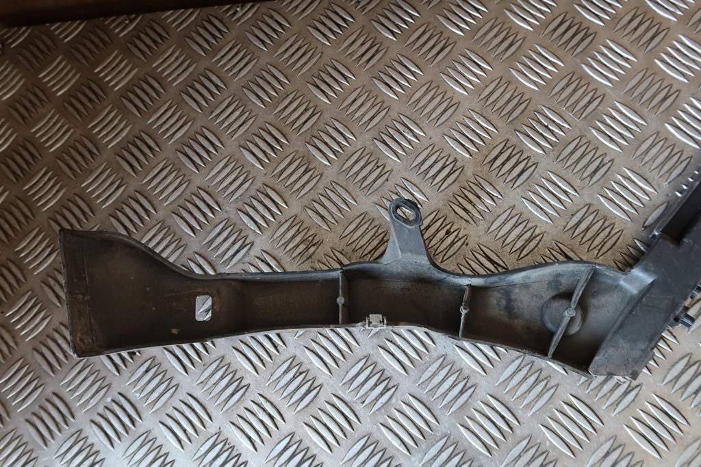 фото №9, Peugeot оригінальний номер 9683045680 напрямна бампера