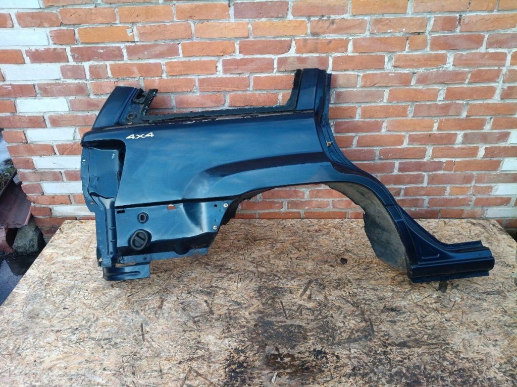 Купити Jeep grand cherokee wj 99-04 r крила праві задній