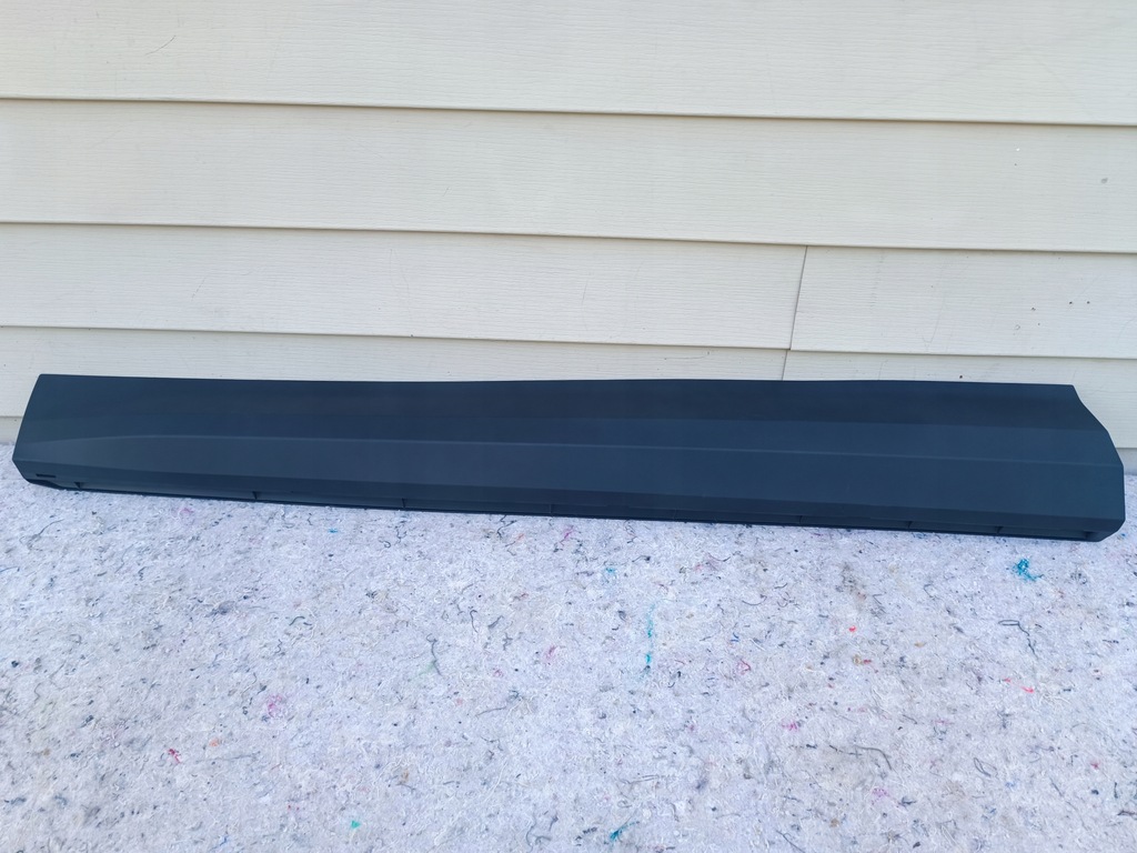 фото №1, Skoda enyaq молдинг нижняя защита na дверь передние левая 5la854939 5la