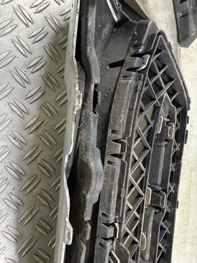 фото №13, Bmw x1 e84 09-15 бампер перед передний 475 51117303751