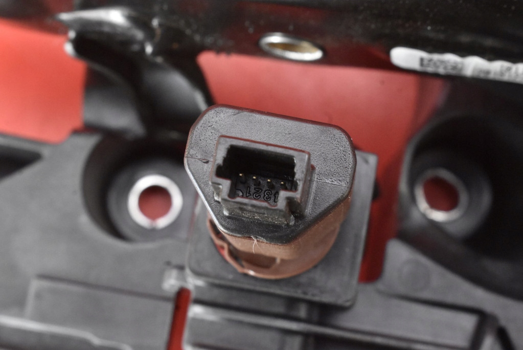 Купити Педаль педалі гальмо автоматична коробка передач 1044691-00-d tesla model 3 17-21