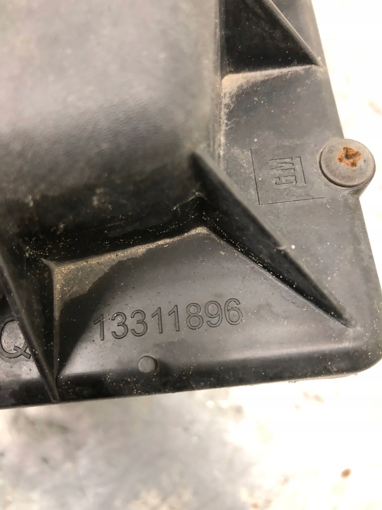 Корпус фільтра повітря opel zafira c 55562426 13254634 13311896 Зі Шроту