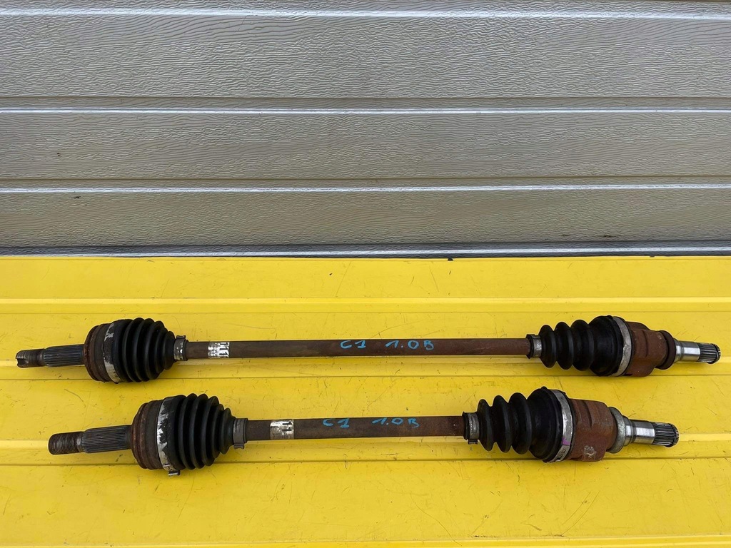 фото №1, Citroen c1 107 привідний вал ліва перед 1.0b