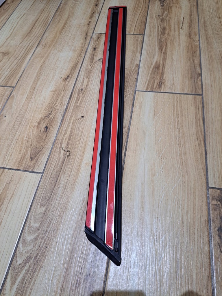 фото №5, Молдинг двері правих задніх peugeot 405