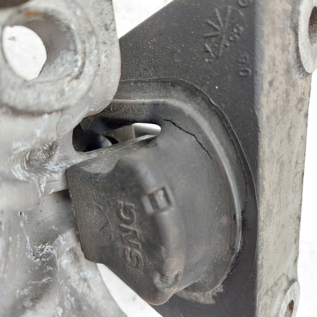 фото №8, Honda civic 8 viii 1,3b кронштейн кронштейн подушка двигуна