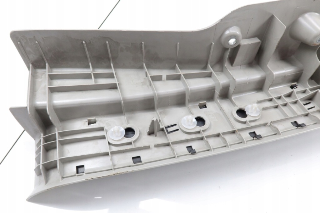 Mercedes w251 накладка поперечина молдинг багажника 2516903925 Цена