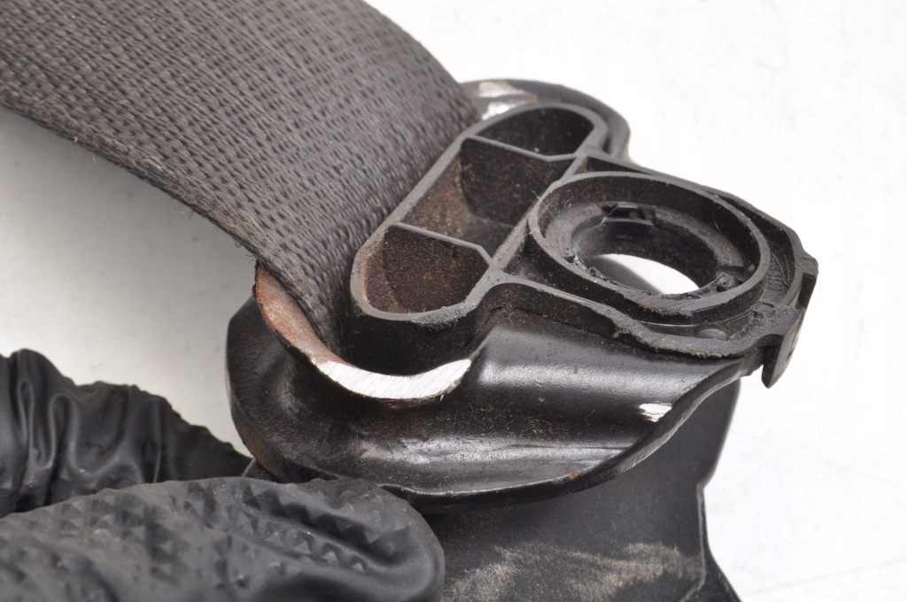 фото №10, Opel astra j iv pas правий перед передній натягувач 13337412 gtc hb 5d