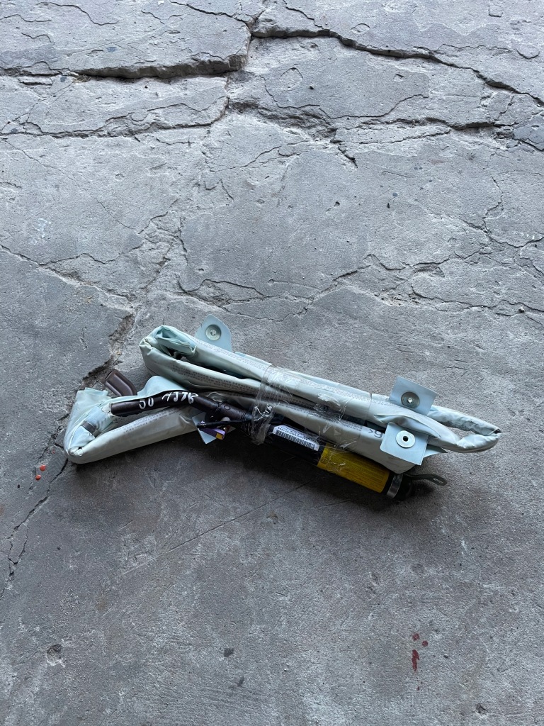 фото №1, 8p4880742b подушка audi a3 шторка безопасности правая