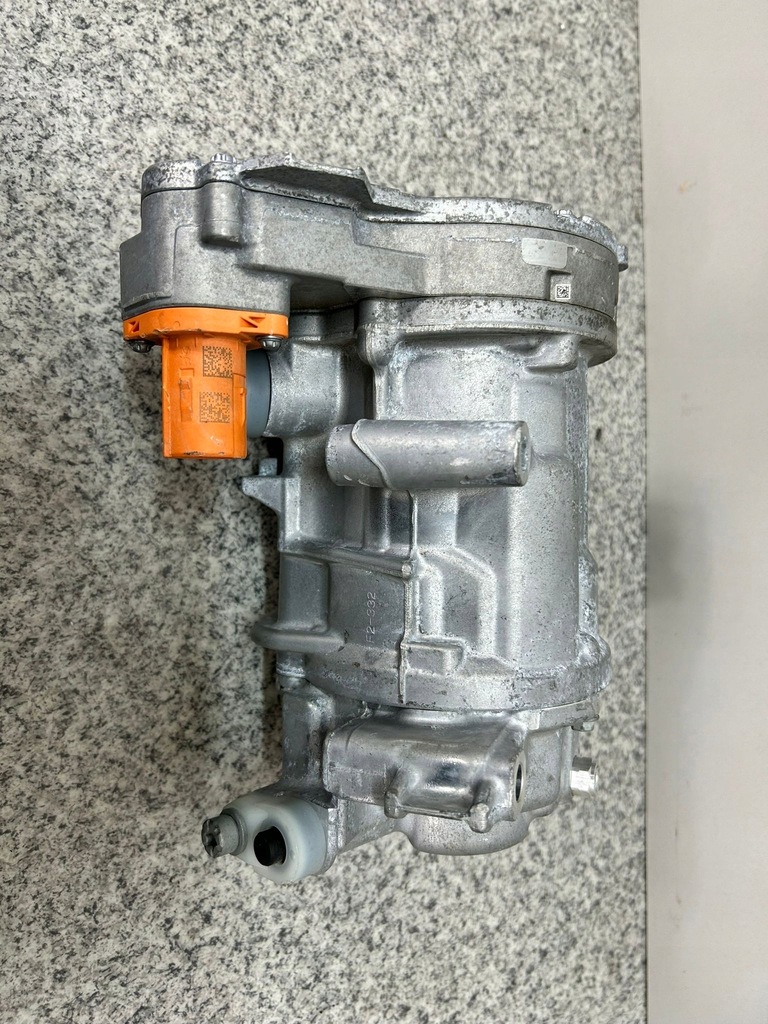 фото №11, Mercedes eqs eqe 295 296 297 294 a0008308104 компрессор кондиционера