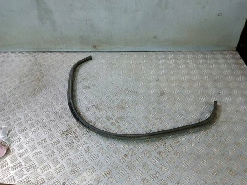 фото №1, Прокладка жабо vw golf plus 5m0823723