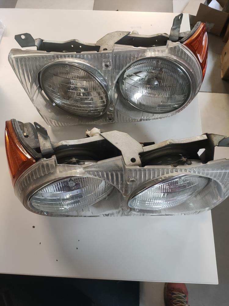 фото №7, Лампа mercedes 107 usa комплектная ładna