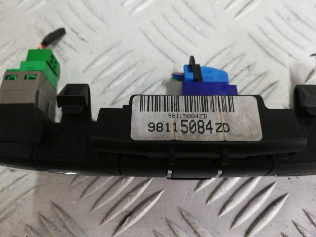 фото №3, Панель перемикачів citroen ds3 lift