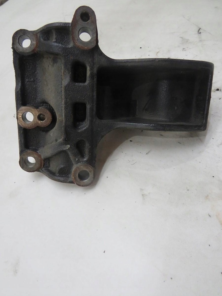 фото №5, Кронштейн підпора піввісь peugeot 308 980161028